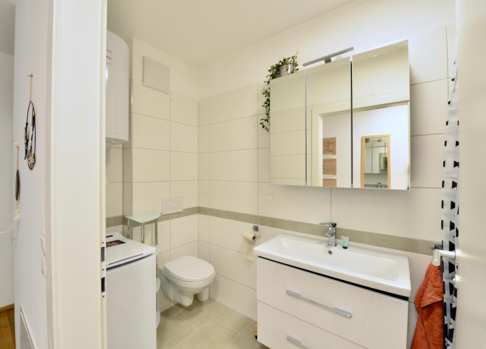 Appartamento New With Parking And Metro In Front Of The House Vienna Esterno foto